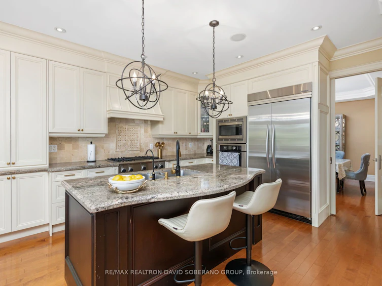 17 Marwill Street, Toronto, ON, M3H 3L2 - 12