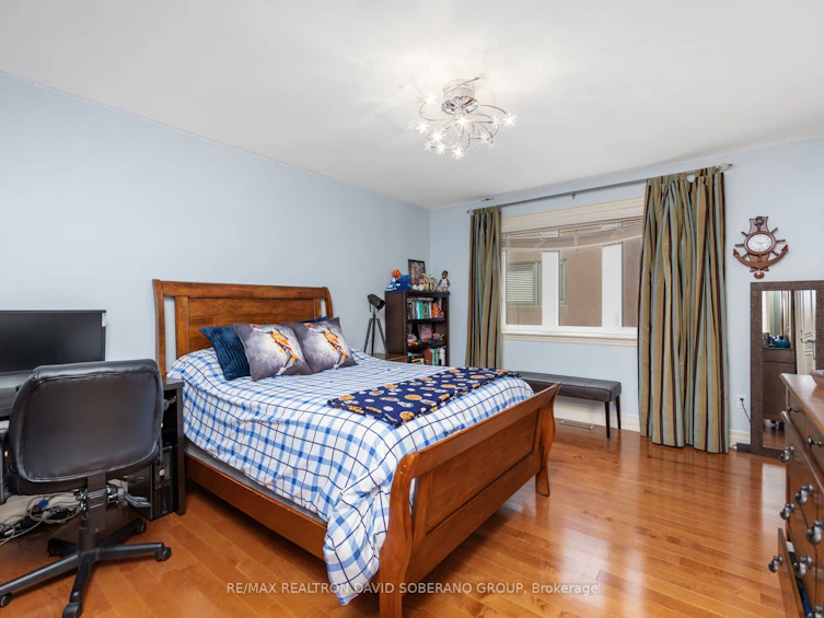 17 Marwill Street, Toronto, ON, M3H 3L2 - 25