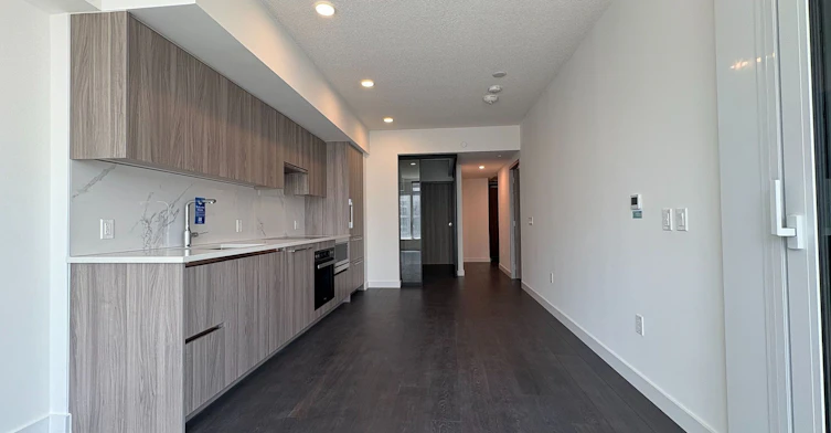 315-1 Concord Cityplace Way, Toronto, ON, M5V 0X3 - 7