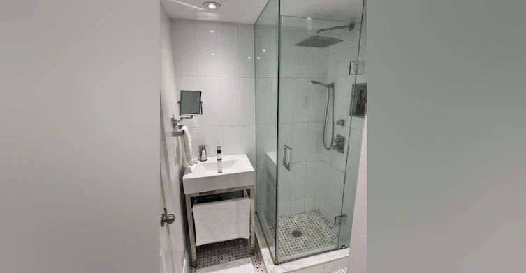 47 Vermont Avenue, Toronto, ON, M6G 2P6 - 41