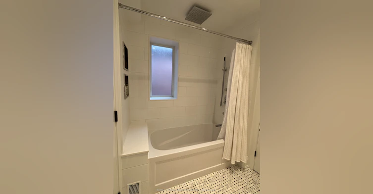 47 Vermont Avenue, Toronto, ON, M6G 2P6 - 35