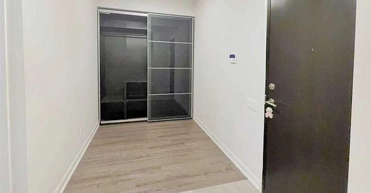 302-5168 Yonge Street, Toronto, ON, M2N 0E9 - 4