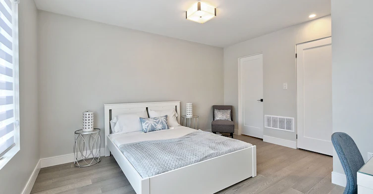 4-131 Brock Avenue, Toronto, ON, M6K 2L5 - 2