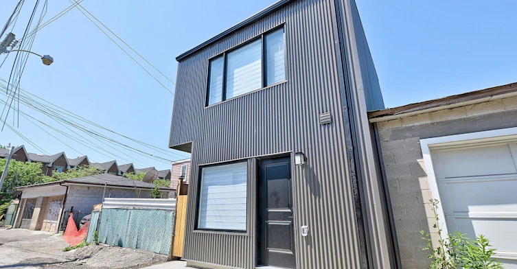 4-131 Brock Avenue, Toronto, ON, M6K 2L5 - 6