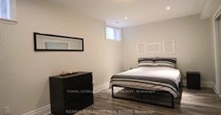 Lower-45 Briar Hill Avenue, Toronto, ON, M4R 1H7 - 5