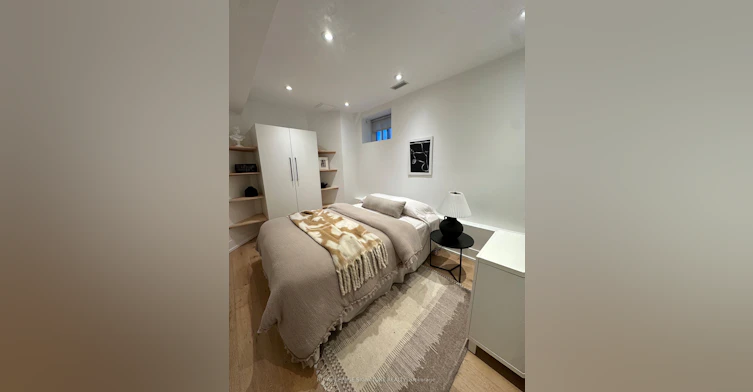 Lower-10 Wilfrid Avenue, Toronto, ON, M4S 2H9 - 15
