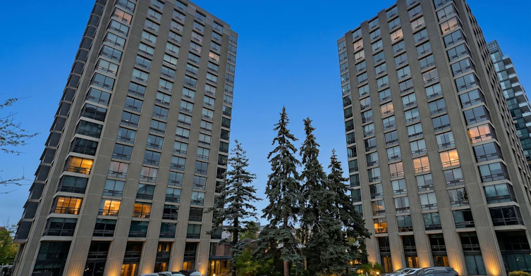 201-619 Avenue Road, Toronto, ON, M4V 2K6