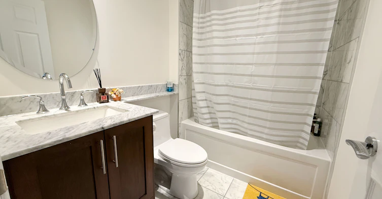 2208-35 Balmuto Street, Toronto, ON, M4Y 0A3 - 13