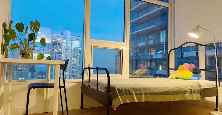 4210-1 Concord Cityplace Way, Toronto, ON, M5V 0X3 - 9