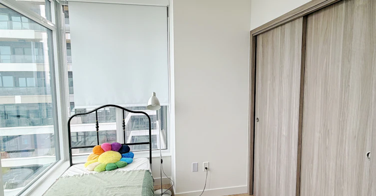 4210-1 Concord Cityplace Way, Toronto, ON, M5V 0X3 - 10