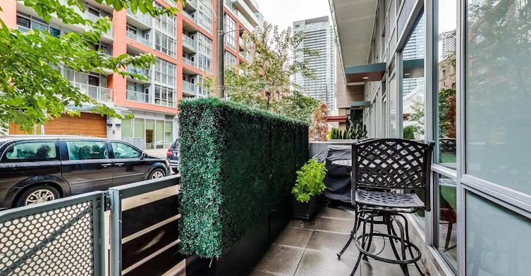 TH24-30 Nelson Street, Toronto, ON, M5V 0H5 - 2