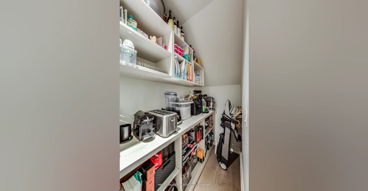 TH24-30 Nelson Street, Toronto, ON, M5V 0H5 - 14