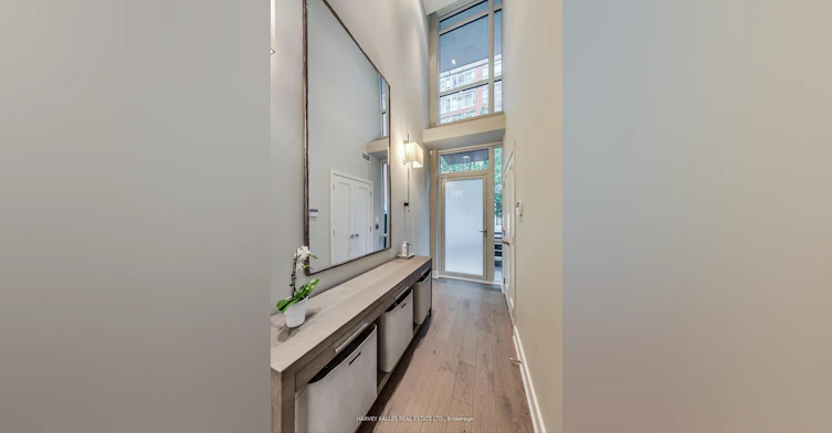 TH24-30 Nelson Street, Toronto, ON, M5V 0H5 - 4