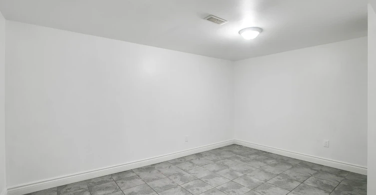 Basement-422 Oakwood Avenue, Toronto, ON, M6E 2W3 - 10