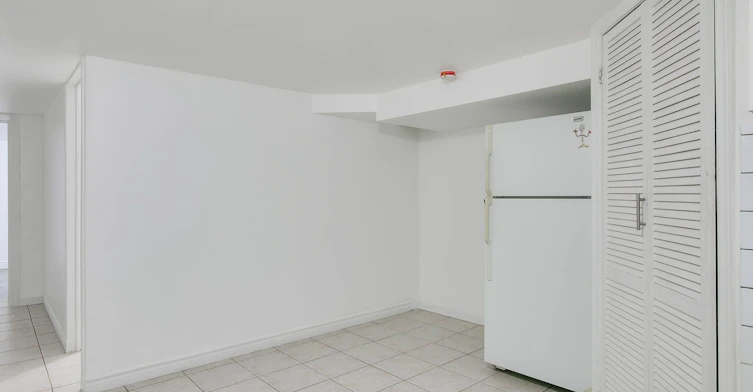 Basement-422 Oakwood Avenue, Toronto, ON, M6E 2W3 - 7