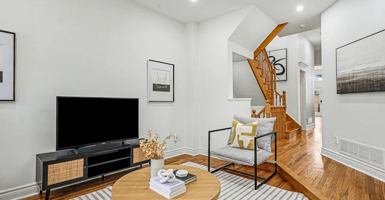 423 Manor Road E, Toronto, ON, M4S 1T1 - 5