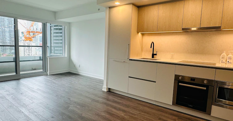 1201-609 Sherbourne Street, Toronto, ON, M4X 0A4