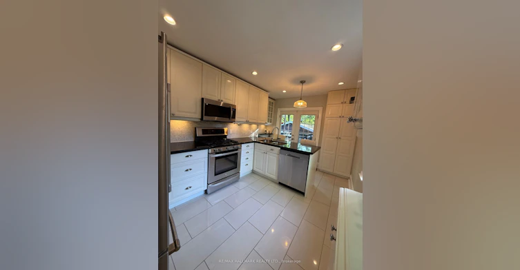 368 Mount Pleasant Road, Toronto, ON, M4T 2C8 - 6