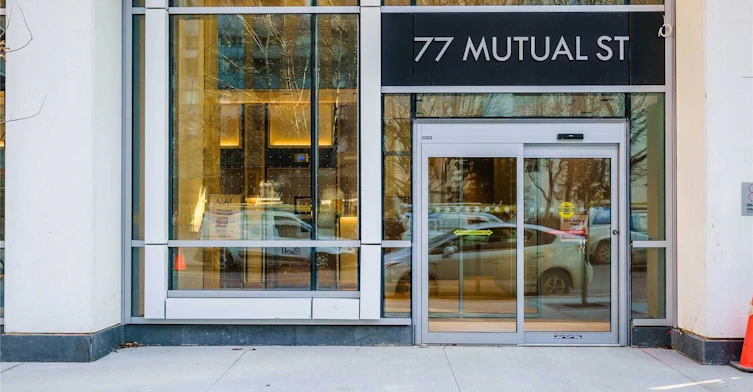 1008-77 Mutual Street, Toronto, ON, M5B 2A9