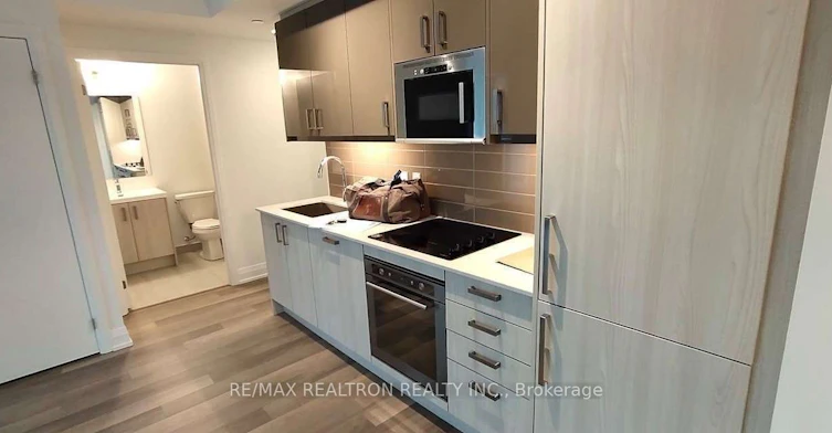 1008-77 Mutual Street, Toronto, ON, M5B 2A9 - 2
