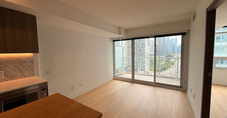1708-19 Bathurst Street, Toronto, ON, M5V 0N1 - 12