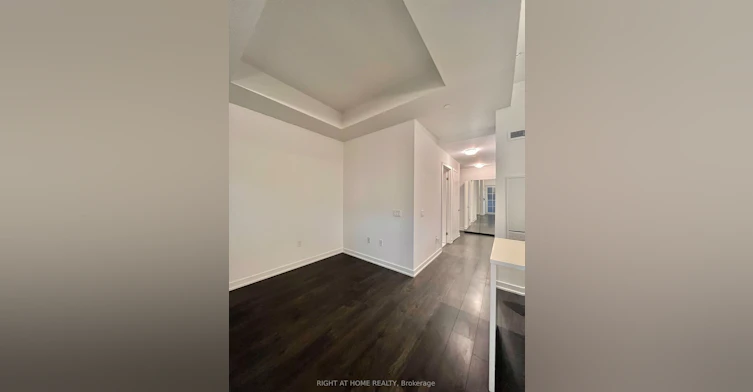116-38 Iannuzzi Street, Toronto, ON, M5V 0S2 - 4