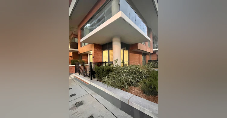 116-38 Iannuzzi Street, Toronto, ON, M5V 0S2 - 5