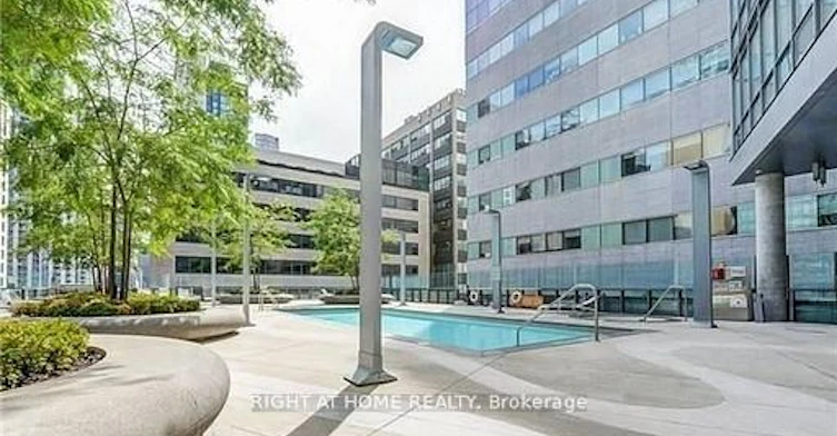 902-832 Bay Street, Toronto, ON, M5S 1Z6 - 19
