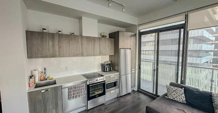 3009-50 Charles Street E, Toronto, ON, M4Y 1T1 - 3