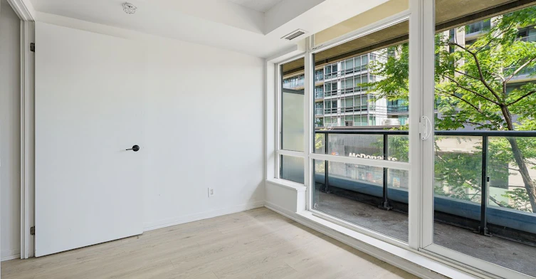 211-20 Joe Shuster Way, Toronto, ON, M6K 0A3 - 10