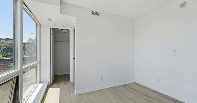 211-20 Joe Shuster Way, Toronto, ON, M6K 0A3 - 12