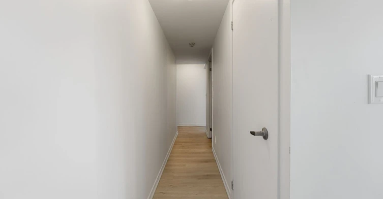 211-20 Joe Shuster Way, Toronto, ON, M6K 0A3 - 22