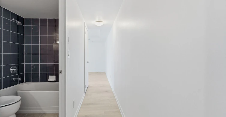 211-20 Joe Shuster Way, Toronto, ON, M6K 0A3 - 14
