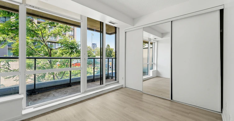 211-20 Joe Shuster Way, Toronto, ON, M6K 0A3 - 8