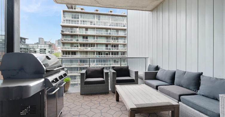 610-60 Bathurst Street, Toronto, ON, M5V 2P4 - 10