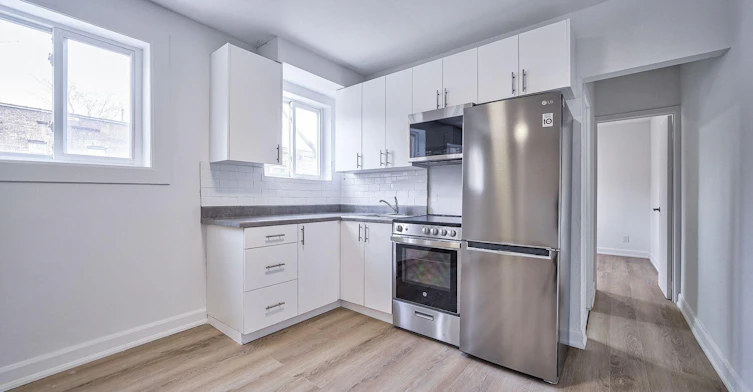 Unit 2-1046 Bathurst Street, Toronto, ON, M5R 3G7 - 12