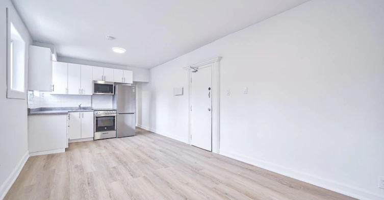 Unit 2-1046 Bathurst Street, Toronto, ON, M5R 3G7 - 11