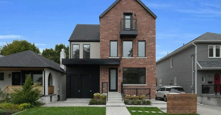 C-502 Atlas Avenue, Toronto, ON, M6C 3R3 - 2