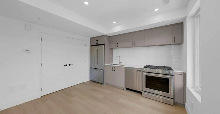C-502 Atlas Avenue, Toronto, ON, M6C 3R3 - 5