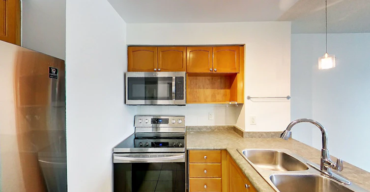 1813-18 Yonge Street, Toronto, ON, M5E 1Z8 - 10