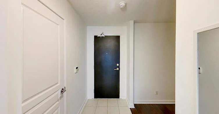 1813-18 Yonge Street, Toronto, ON, M5E 1Z8 - 4