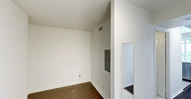1813-18 Yonge Street, Toronto, ON, M5E 1Z8 - 3