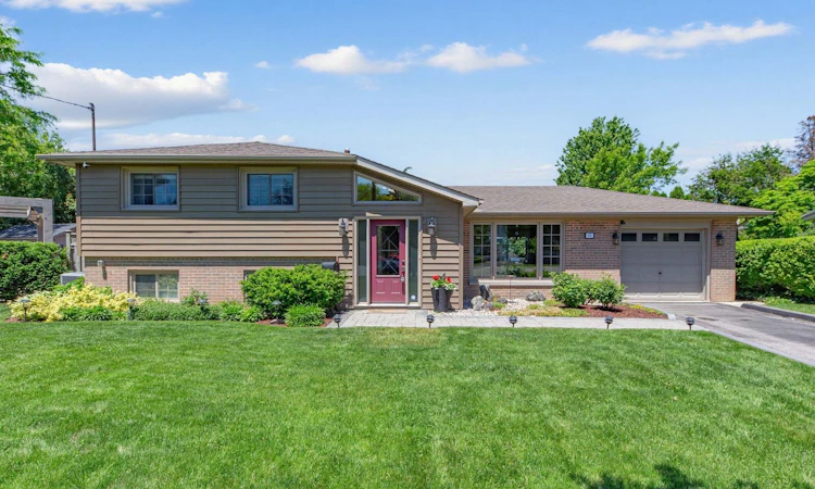 18 Willowood Court