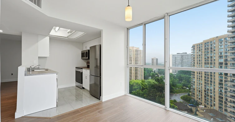 1604-5 Concorde Place, Toronto, ON, M3C 3M8 - 9