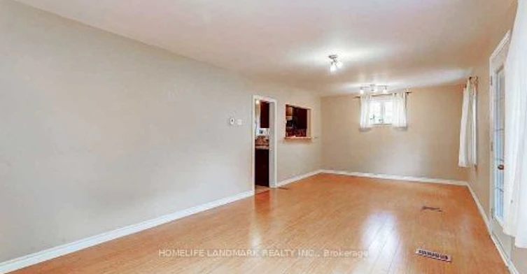 109 Poyntz Avenue N, Toronto, ON, M2N 1J3 - 5