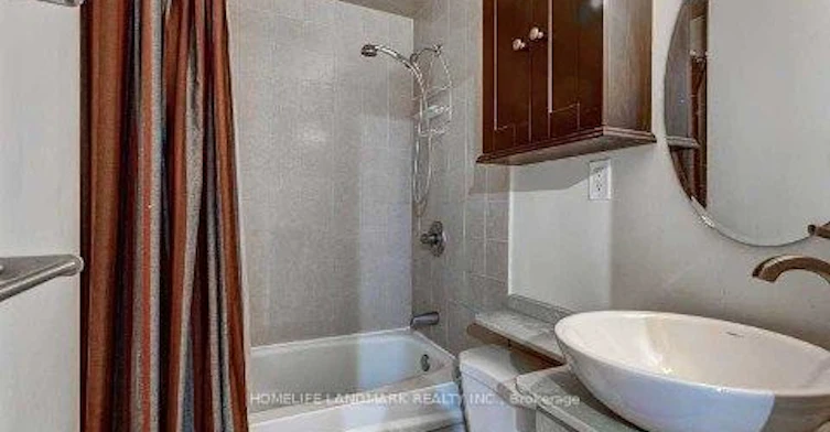 109 Poyntz Avenue N, Toronto, ON, M2N 1J3 - 9
