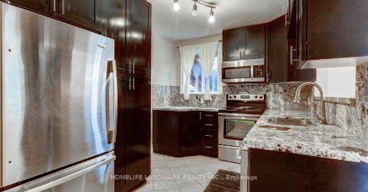 109 Poyntz Avenue N, Toronto, ON, M2N 1J3 - 6