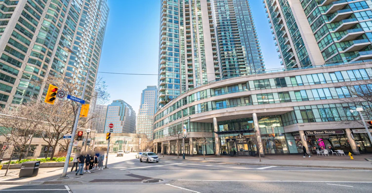 611-12 Yonge Street, Toronto, ON, M5E 1Z9