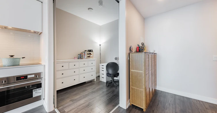 2105-33 Helendale Avenue, Toronto, ON, M4R 1C5 - 12