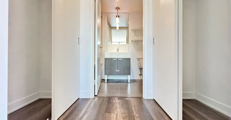 1008-110 Charles Street E, Toronto, ON, M4Y 1T5 - 9